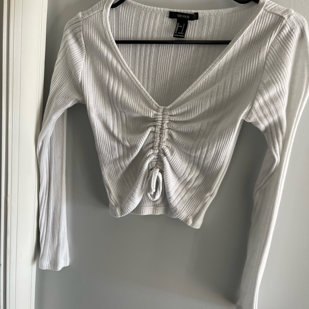 FOREVER 21 long sleeve crop